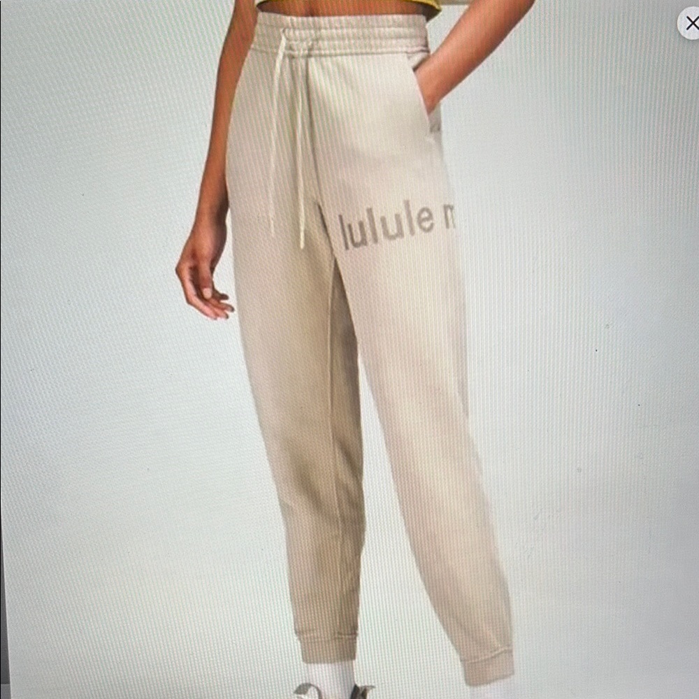 Lululemon Loungeful HR Jogger Graphic Raw Linen Size 10